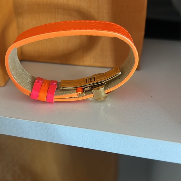 ๐ฅ๐ฅ LOUIS VUITTON orange in leather bracelet - Picture 5 of 6